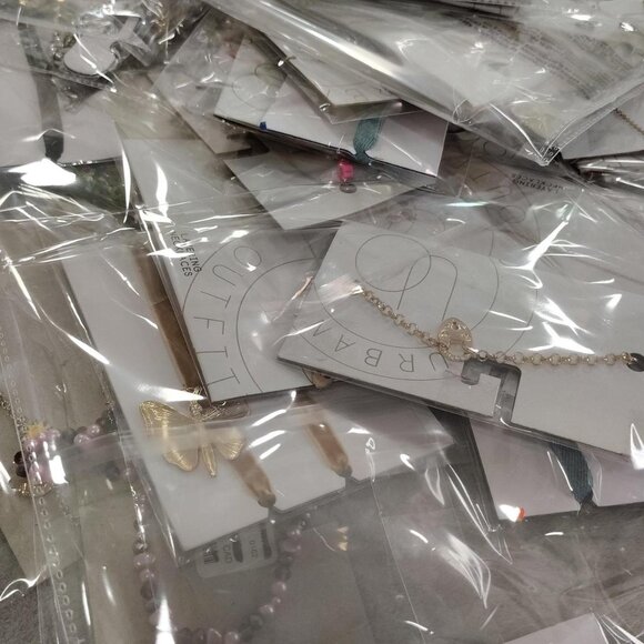 Urban Outfitters Fun & Flirty Jewelry Grab Bag 1/2 Pound All New - Picture 2 of 10